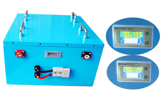 kaufen Wieder aufladbares Golf-verwanzte Batterien 48V 100Ah, tiefes Zyklus-Lithium Ion Batteries With LCD on-line-Fertigung